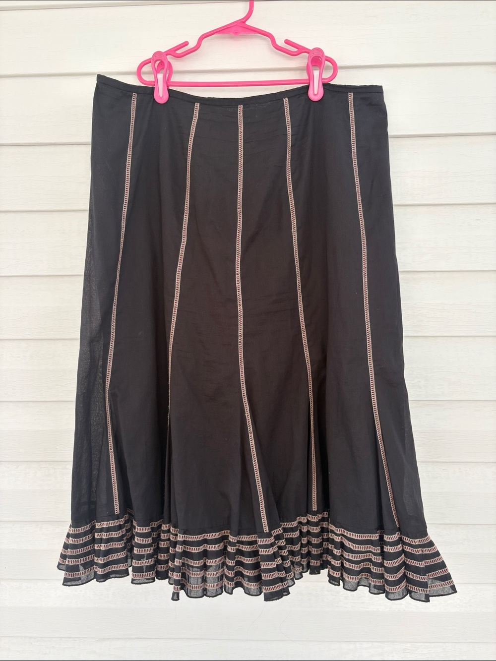 Nine West 14 Black Embroidered Midi Skirt Ruffle Hem Boho Y2K